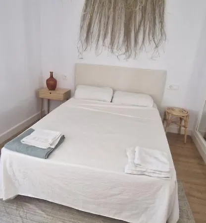 Casa Con Jardin En Playa La Barrosa, Urbanizacion Dona Violeta *